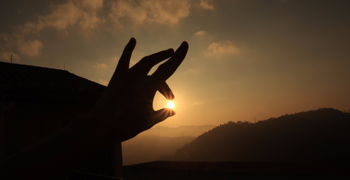 木棉说麻麻 为还债，本科宝妈进工厂做普工，以为从此安稳，发工资时失落了