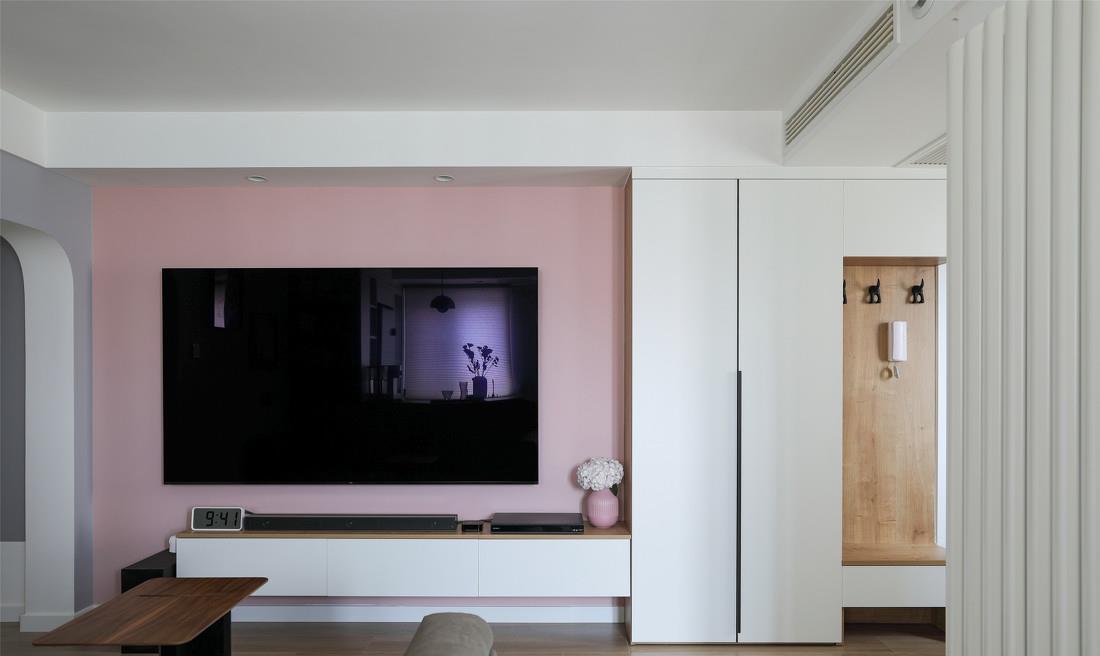 全屋整体效果很喜欢,美中不足是电视背景墙,不过空间利用很不错