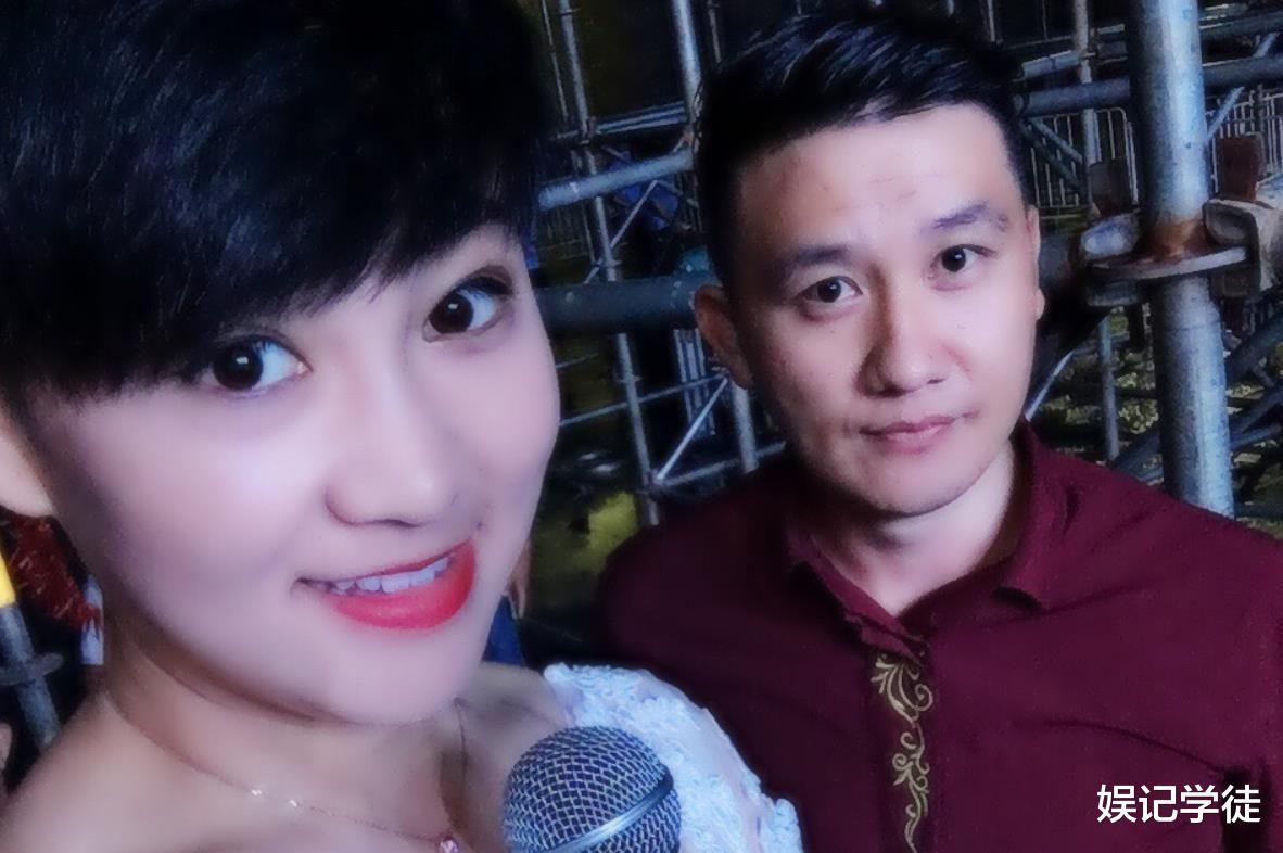 许晴 瘦身后的胖丫晒照模仿许晴,自夸一模一样,网友评论“一边倒”