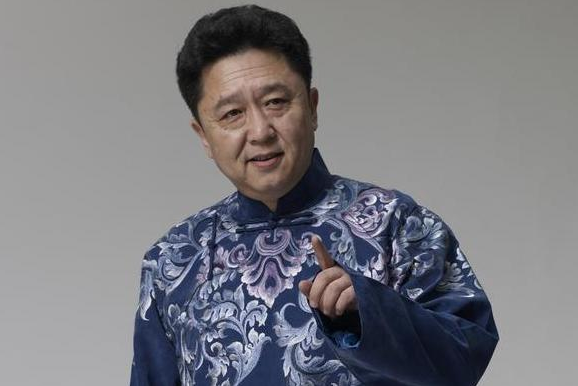 小龙人|《小龙人》播出28年，主角销声匿迹，跑龙套的却成“德云社”大腕