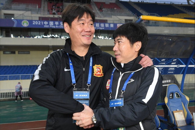中超|集结前3天，国足新团队诞生！李霄鹏排面曝光，中超4兄弟紧急到位