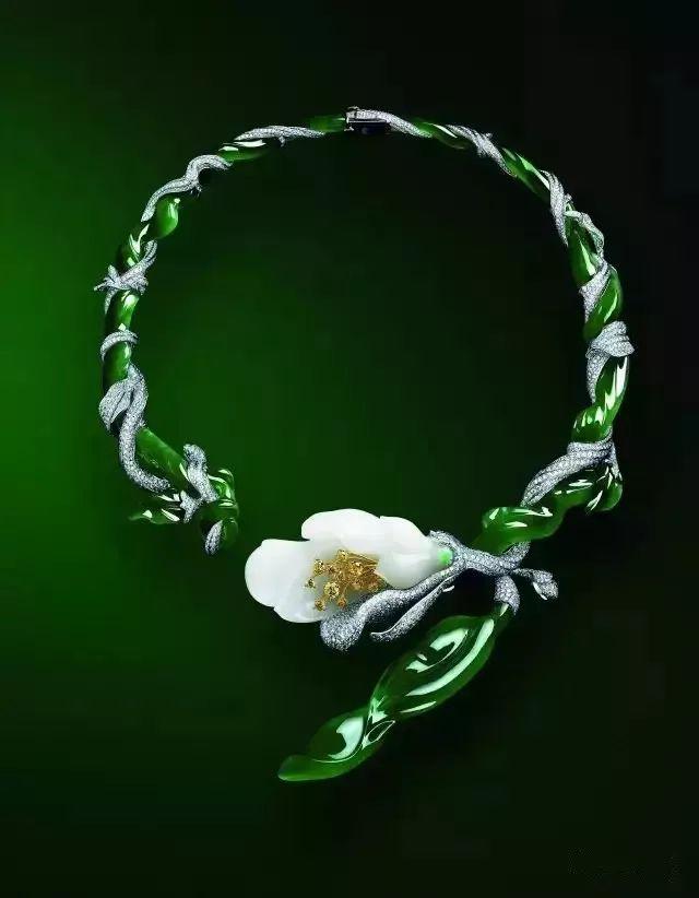 翡翠|「不负众望」苏富比秋拍收官,备受瞩目的翡翠佛手破2千万大关!