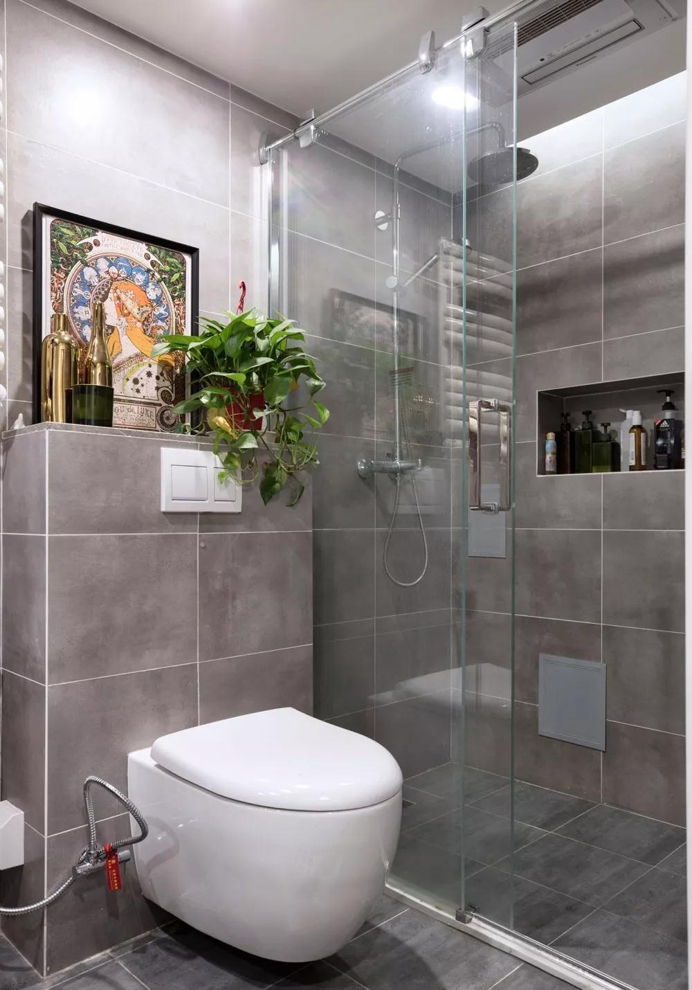 卫生间墙砖、地砖颜色搭配建议，别再只有“黑白灰”了，这样更美