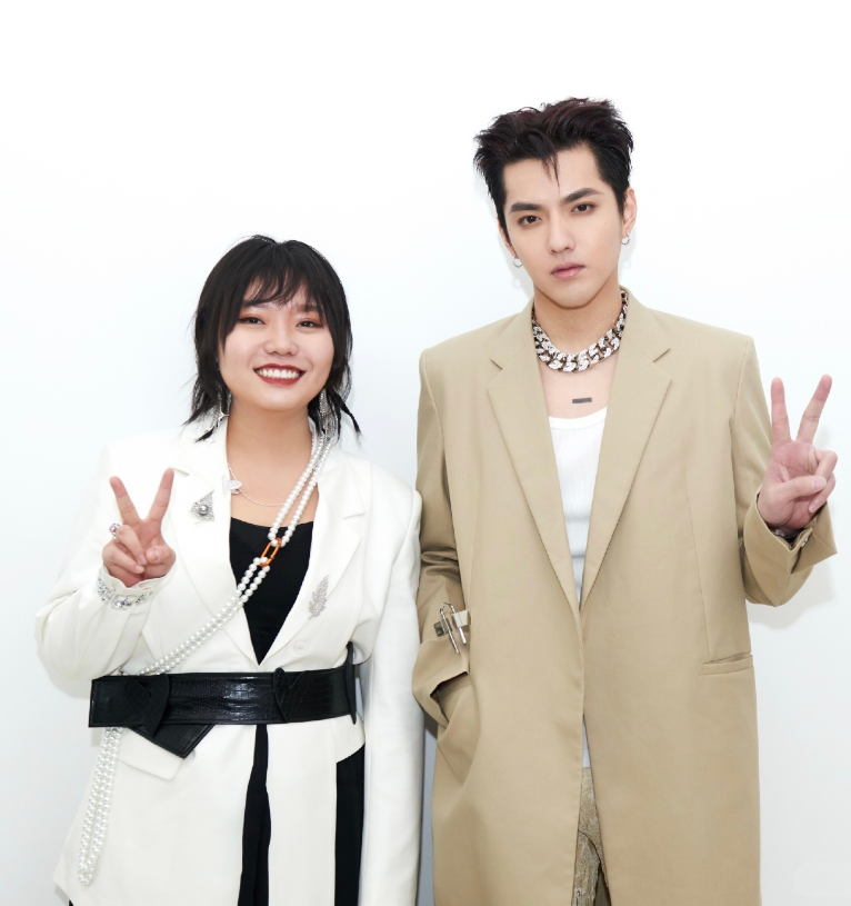 吴亦凡|吴亦凡“落网”，多人取关，有人实名举报，潘玮柏和林俊杰慌了