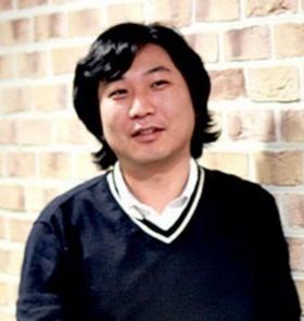 网游|起底韩国第一游戏制作人：自研引擎干翻大厂，花4亿买个EVE玩