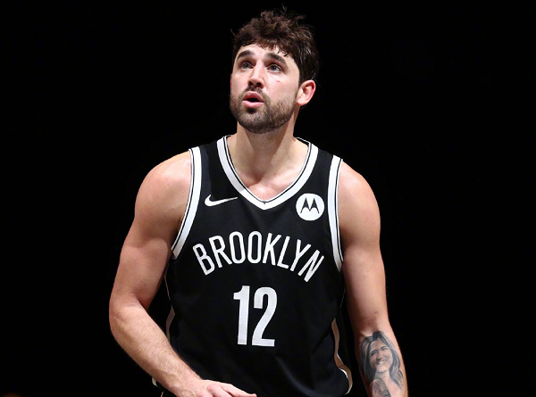 篮网队|13中8！12中7！9中6！这就是篮网给他7500万美金的原因！