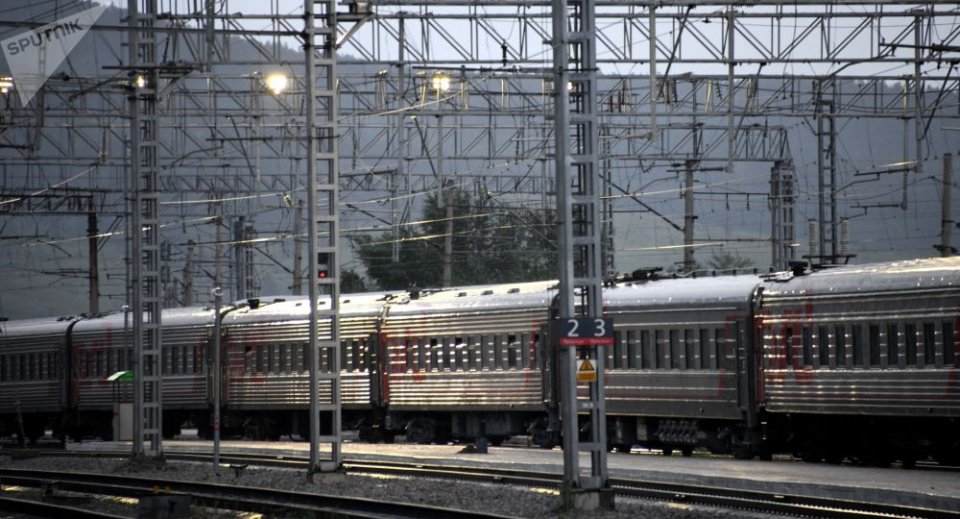 育儿馨说|中国高铁进军俄远东地区,先进技术令欧美咂舌:西方封锁毫无作用