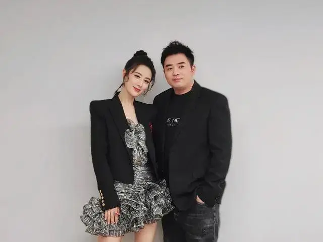 薇娅|“直播一姐”薇娅的“上位史”，故事远比你想象的要精彩！