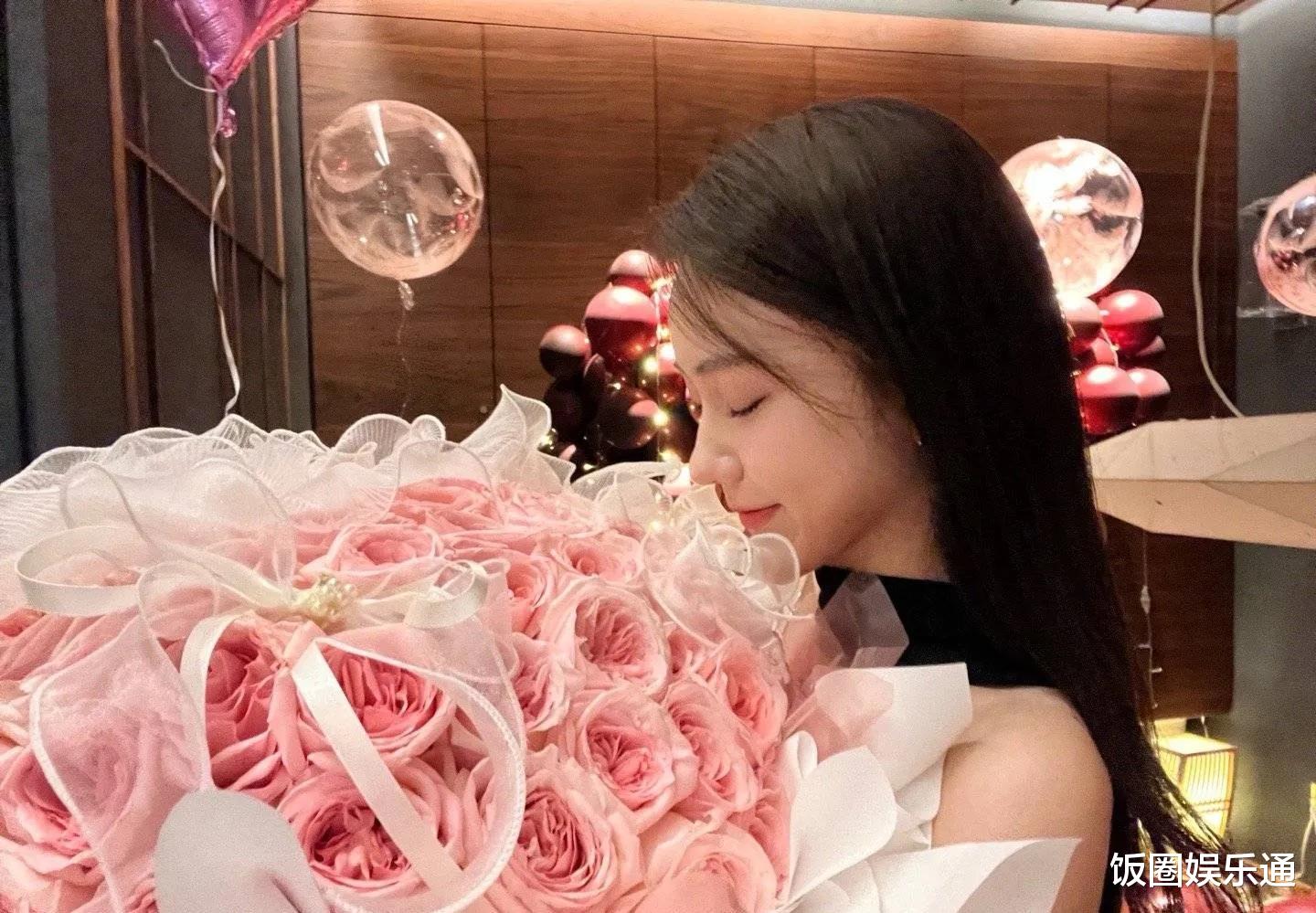 心动的信号|心动4：洪成成直播透露恋综录制四大细节，直言参加节目有钱拿