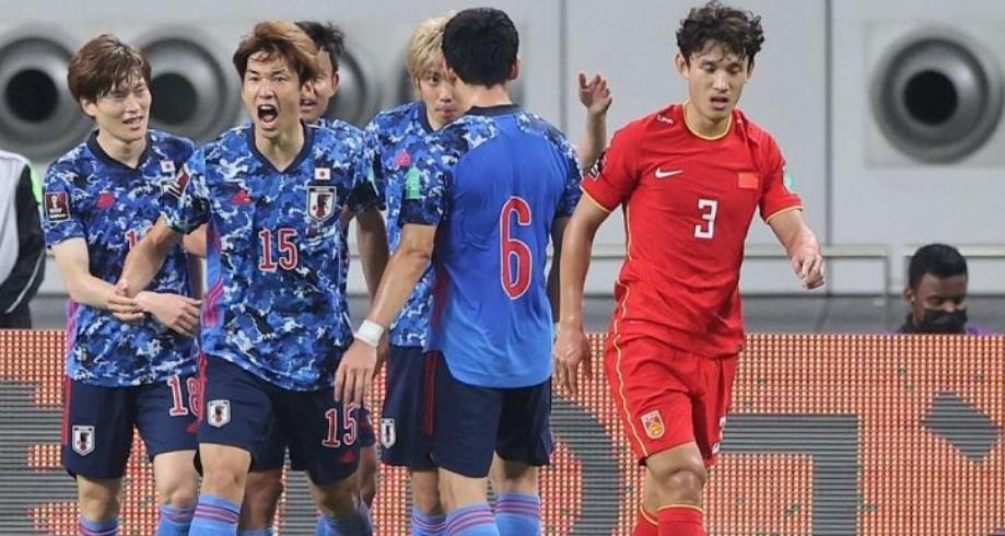 曾小夏说家居|0-3后0-1，进步！李铁满意，吹刘海冲上日本热搜：我当主帅最合适