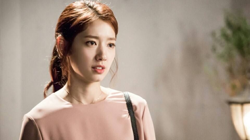 朴信惠|“韩流女神”朴信惠：曾是清纯女神的她，如今31岁未婚先孕