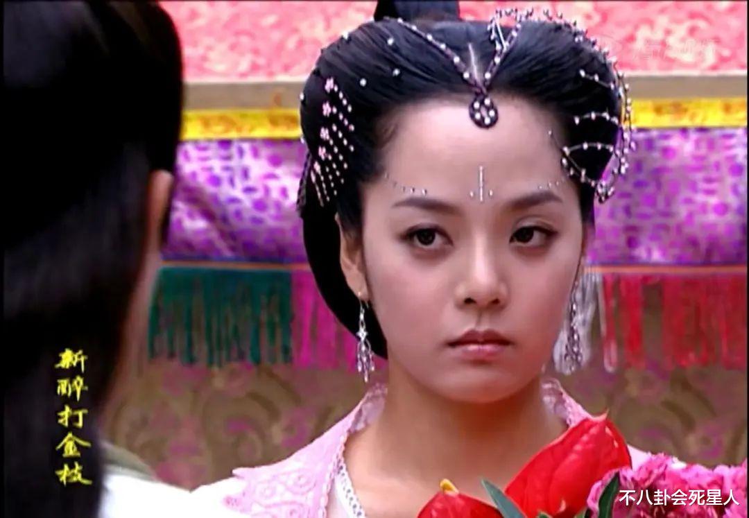 宋慧乔|韩国女神遇到中国美人只有输的命！宋慧乔被吊打，蔡琳比不过丫鬟