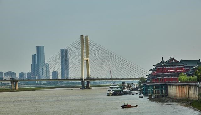 学区房|10年后，手持两套房及以上的家庭会面临什么？答案已经明显了