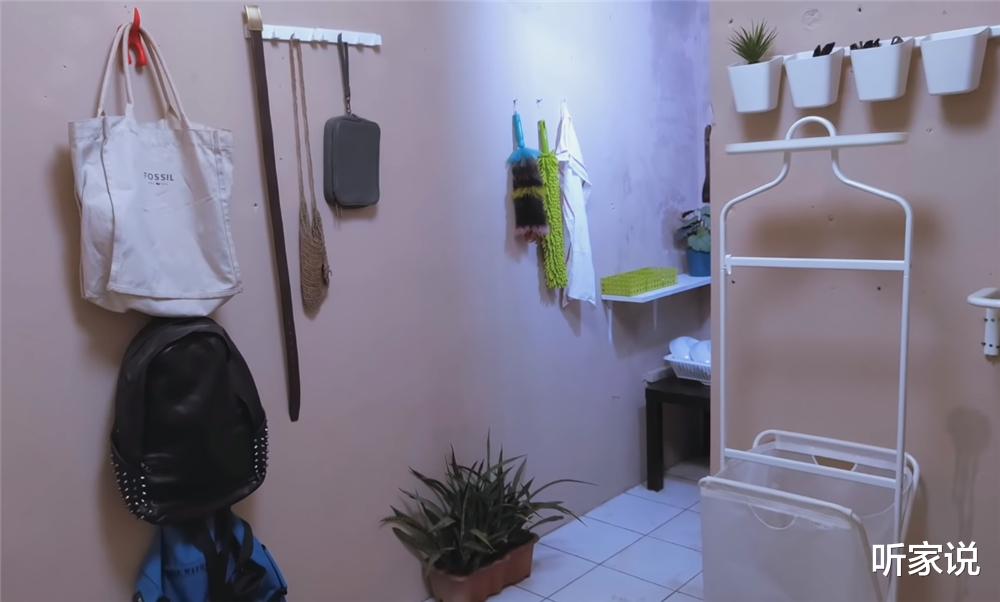 33岁的他蜗居16㎡小家,打造一室一厅的独居小窝,网友:苦中作乐