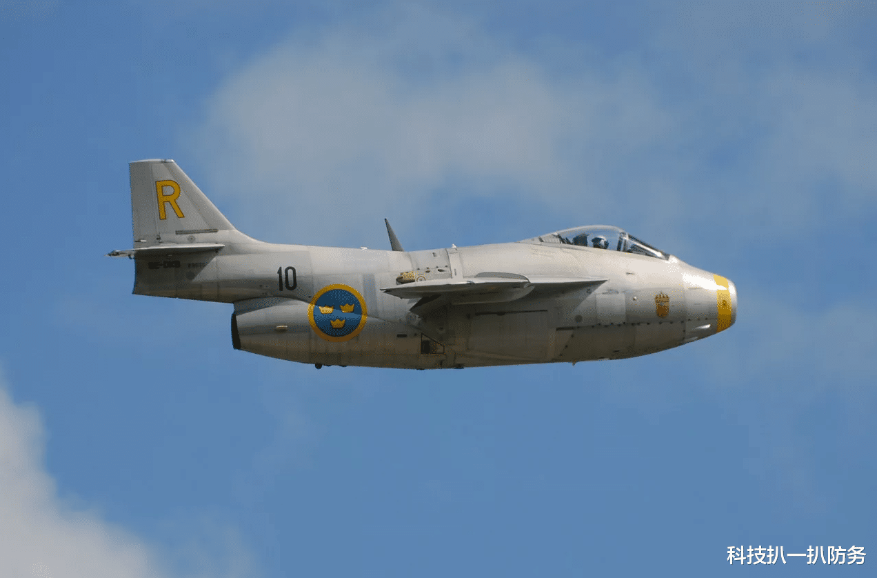 |瑞典J-29战机，外观虽不堪入目，但性能一点不差！