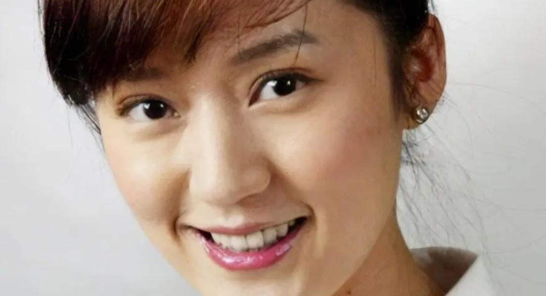 张柏芝|姐姐嫁给陆毅，妹妹嫁给郭京飞，丈母娘对两个女婿的态度截然不同