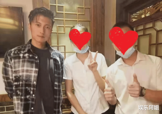 谢霆锋|40岁谢霆锋在美颜滤镜下有多违和？看完生图下的颜值，顿时懂了