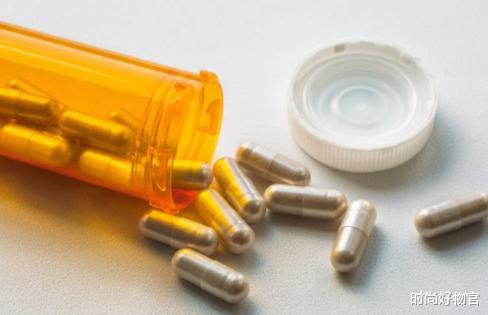 运动|男性晨起的五种行为,比烟酒还伤身,坚持这项运动或能改善