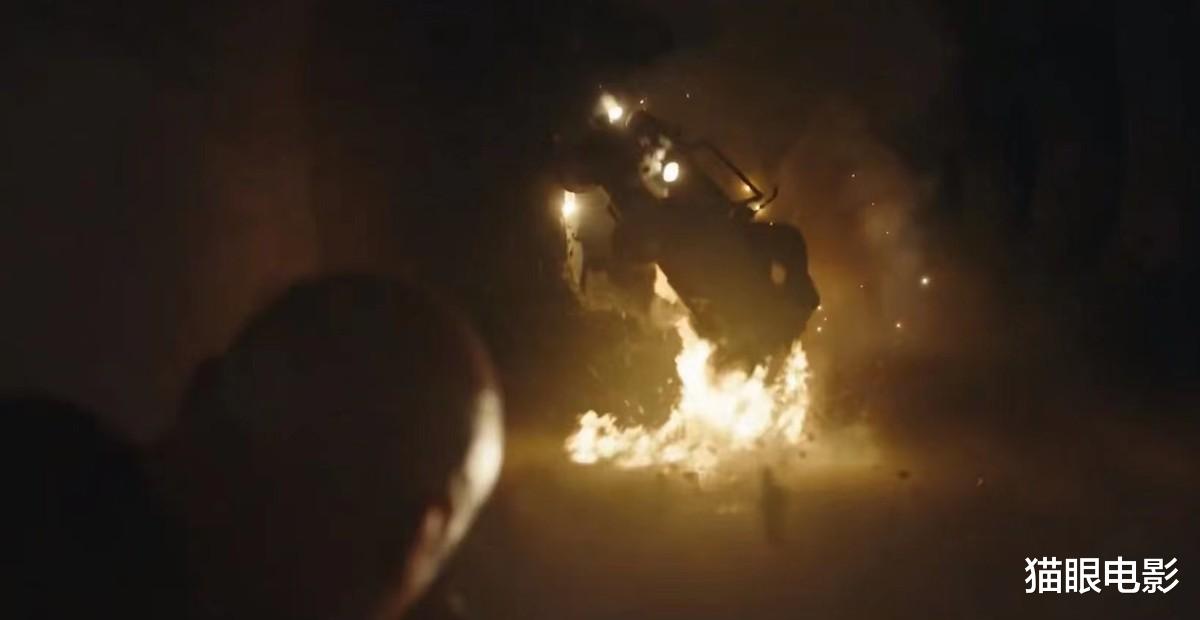 王韬|巨石强森新片口碑崩了！联手女神盖尔加朵，电影评分却只有4.6