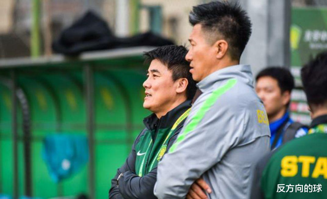 北京国安|中国足球通病？李明酷似李铁，被指联手经纪公司垄断引援，成国安惨败罪魁
