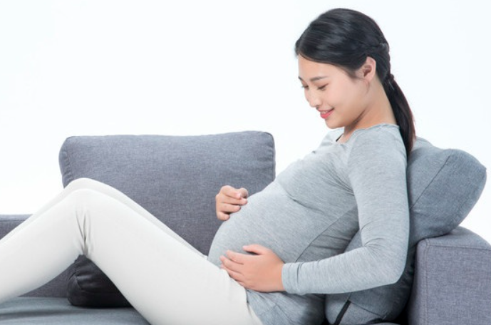 糖果的妈妈|同样是孕吐，有人温柔如水，有人吐到“崩溃”，你是哪种类型？