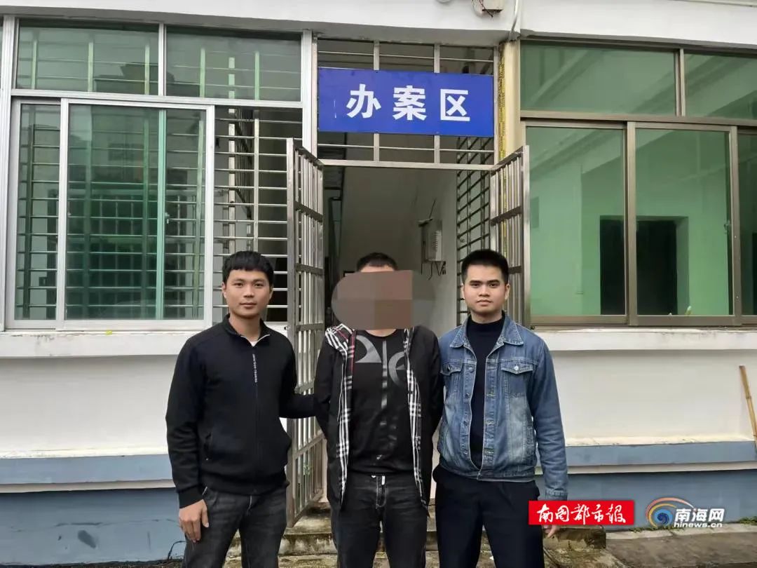 这个团伙非法拘禁还持刀威胁他人,结果大快人心