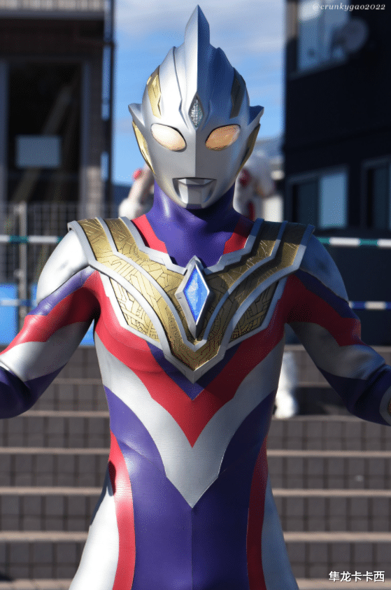 舞台剧|特利迦奥特曼线下舞台剧专属皮套赏析 这比TV带感多了