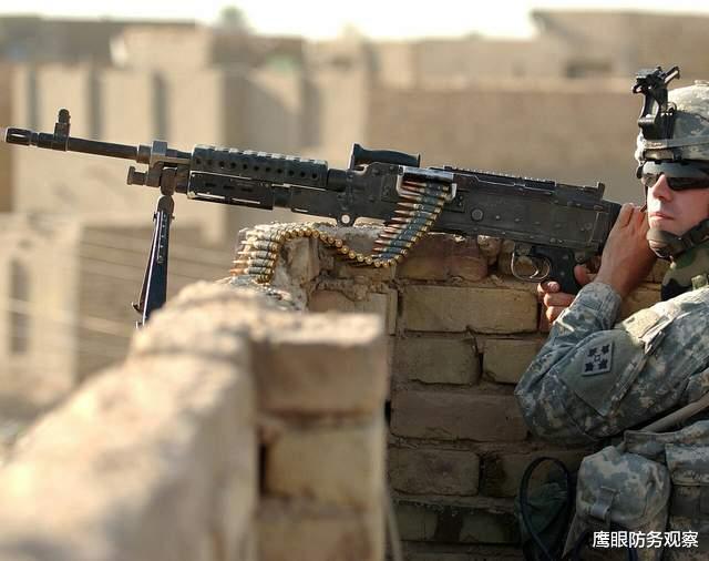 机枪|成功仿制东西方两大通用机枪，大量出口，解放军为何不自己装备？