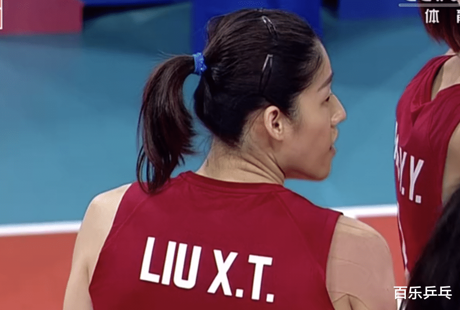 刘晓彤|女排争议一幕！刘晓彤失误，张常宁咬牙批评，这将是她最后一战？