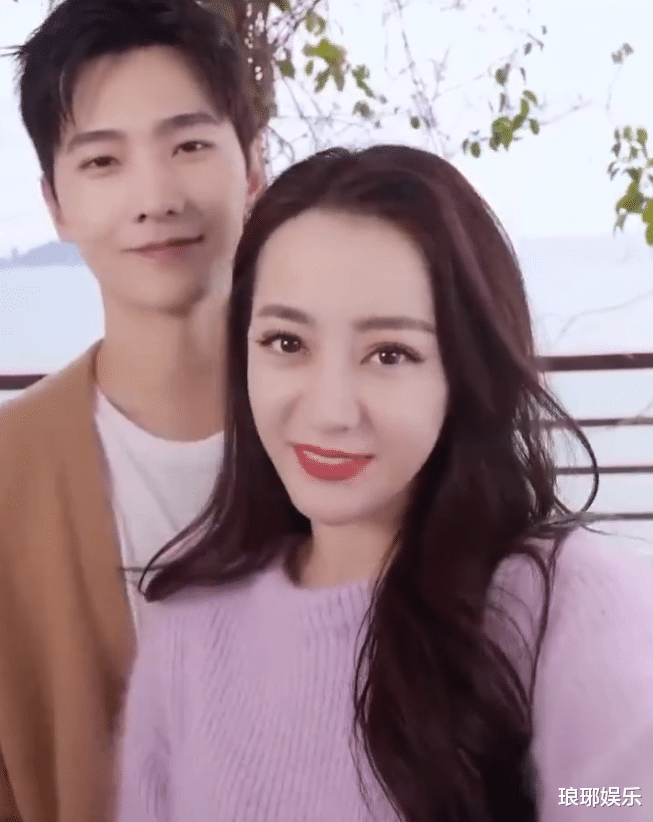 迪丽热巴|杨洋热巴为新剧预热自拍：这一对的糖比官方的还甜