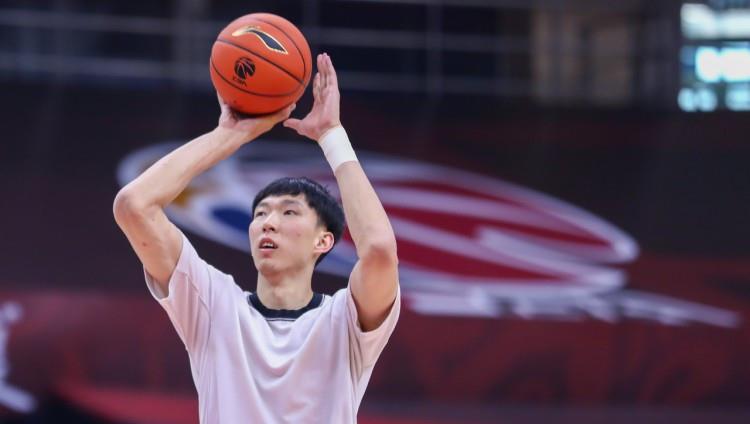 行星秘闻|周琦疑似获詹皇KD级别待遇,薪水NBL第一!场均18分新队友示好他