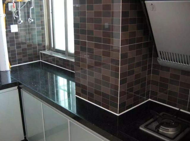 |越来越多人不再用玻璃胶了，现在流行用它来代替，环保又省钱！