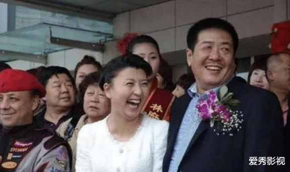 闫学晶|闫学晶利用前夫上位，赵本山助理揭虚伪面具，难怪赵本山将其甩开