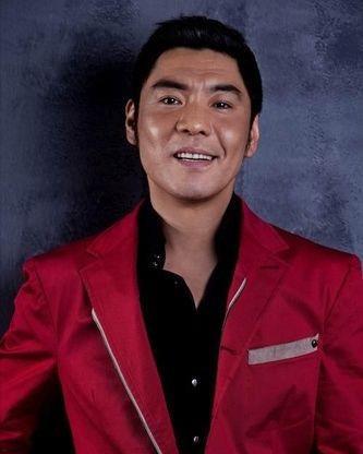 屠洪刚|同父不同命！屠洪刚前妻去世后，继子和亲儿子天差地别