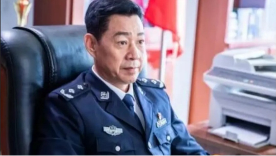 景甜|张丰毅张嘉译强强联手，出演涉案剧《深渊行者》，却因男主不能播