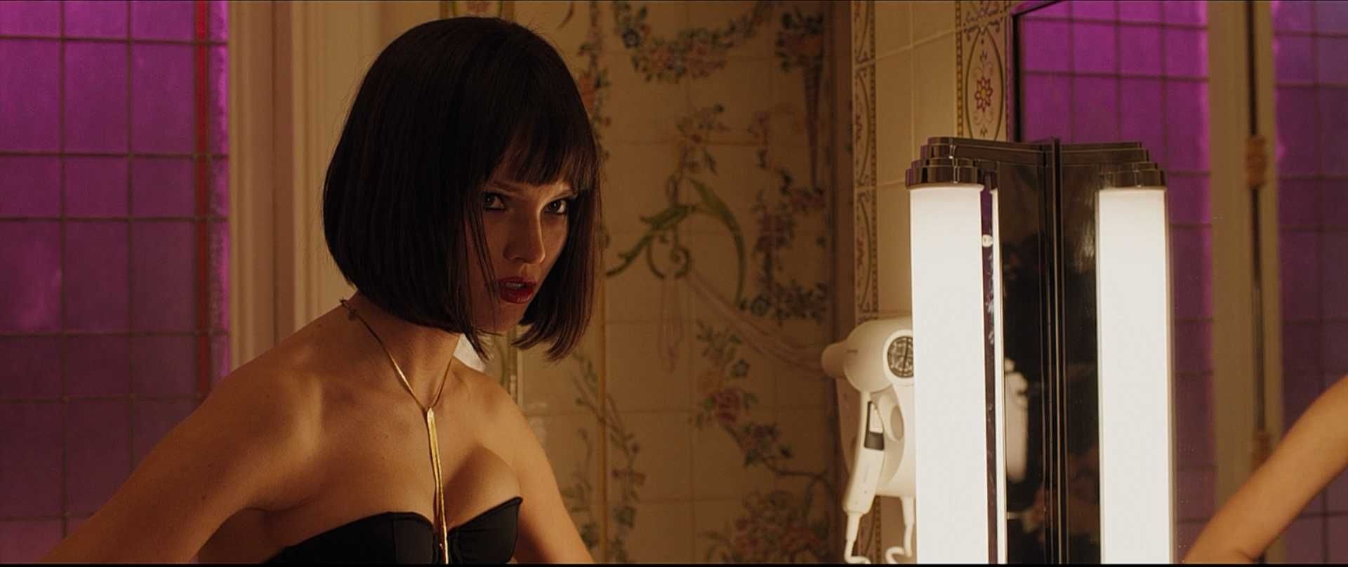 安娜|《安娜》：吕克·贝松最新香艳、刺激、令人赞叹的女杀手动作爽片