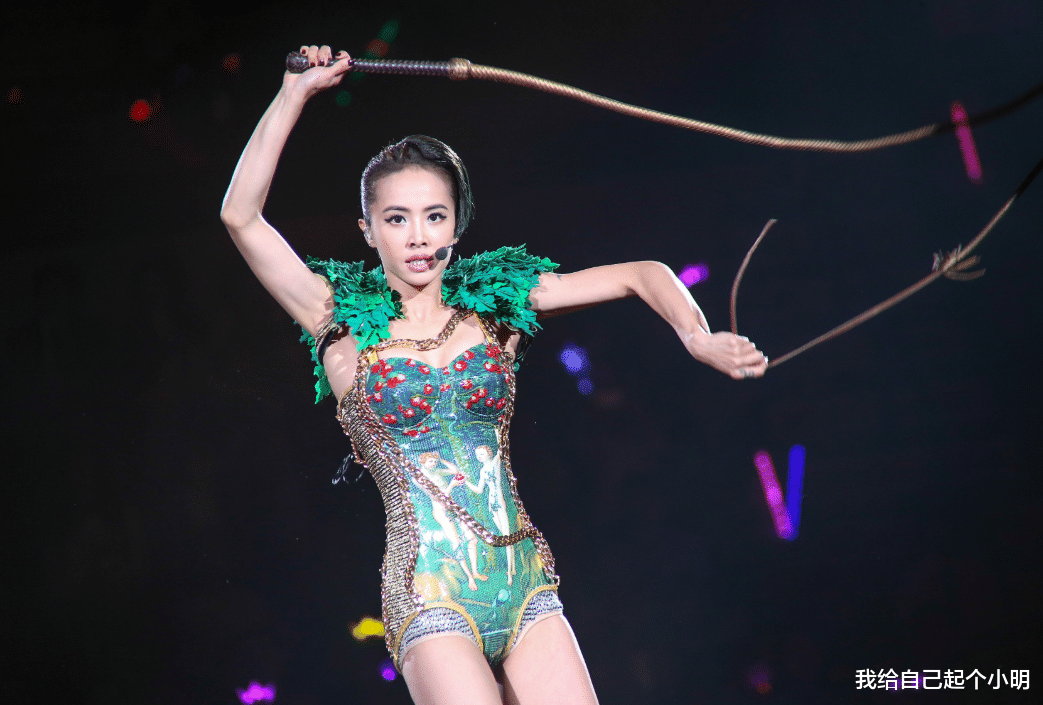 蔡依林|蔡依林的裙子有多薄？当镜头拉近时，网友：不敢直视！