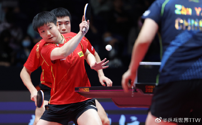 孙颖莎|大冷门!国乒小魔王3-4首败,无缘混双决赛,黑马险胜世界冠军组合