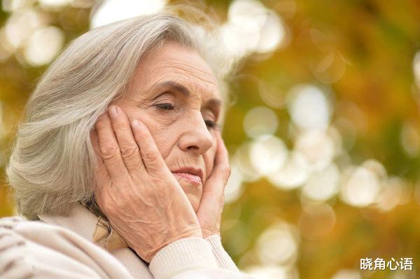 晓角心语 54岁婆婆意外怀孕想生二胎，儿媳说了3点很现实，她愣了“我改”