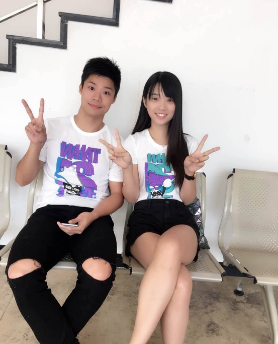 BiuFashion|“亚洲人的骄傲”苏炳添，是个温柔暖男，一家三口亲子装好温馨