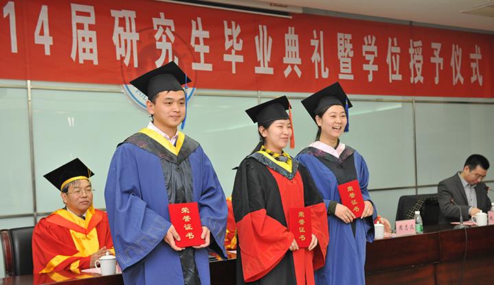 高秀花说育儿|“南开博士被开除”引全网讨论，父母不满大闹学校，结局出现反转