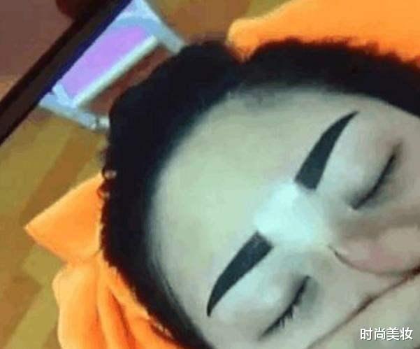 时尚美妆|为什么不建议女人“纹眉”?听内行人分析完了,很庆幸自己没跟风