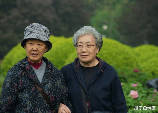 60岁阿姨搭伙2次,最终明白:没人真心找老伴儿,只想找免费保姆