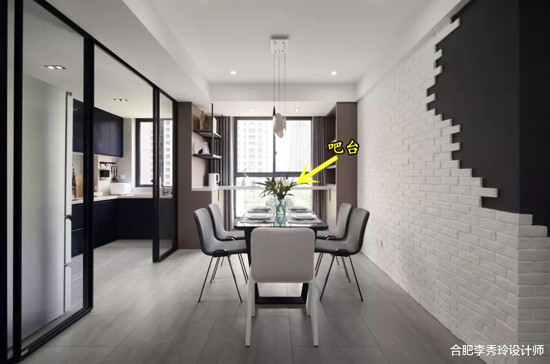 我建议能装就别省了餐边柜，这2种组合柜任选其一，多个储物间用