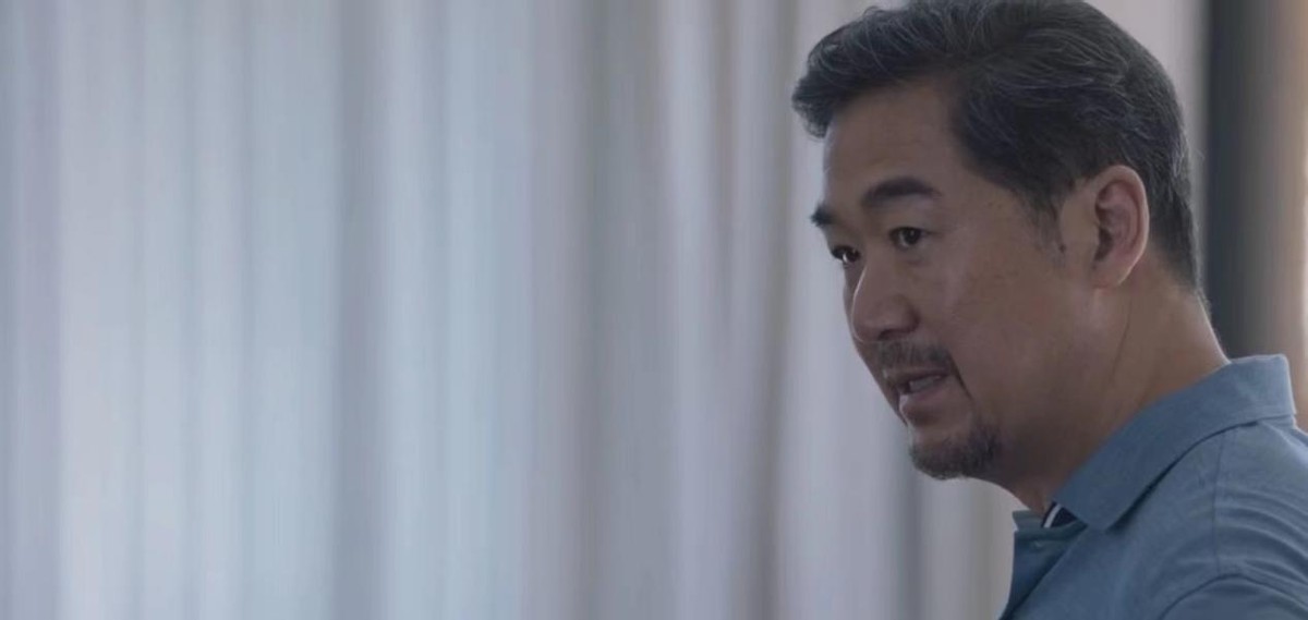 张国立|张国立新剧中这位演员，无演技无颜值，关系户仨字像直接写在脸上