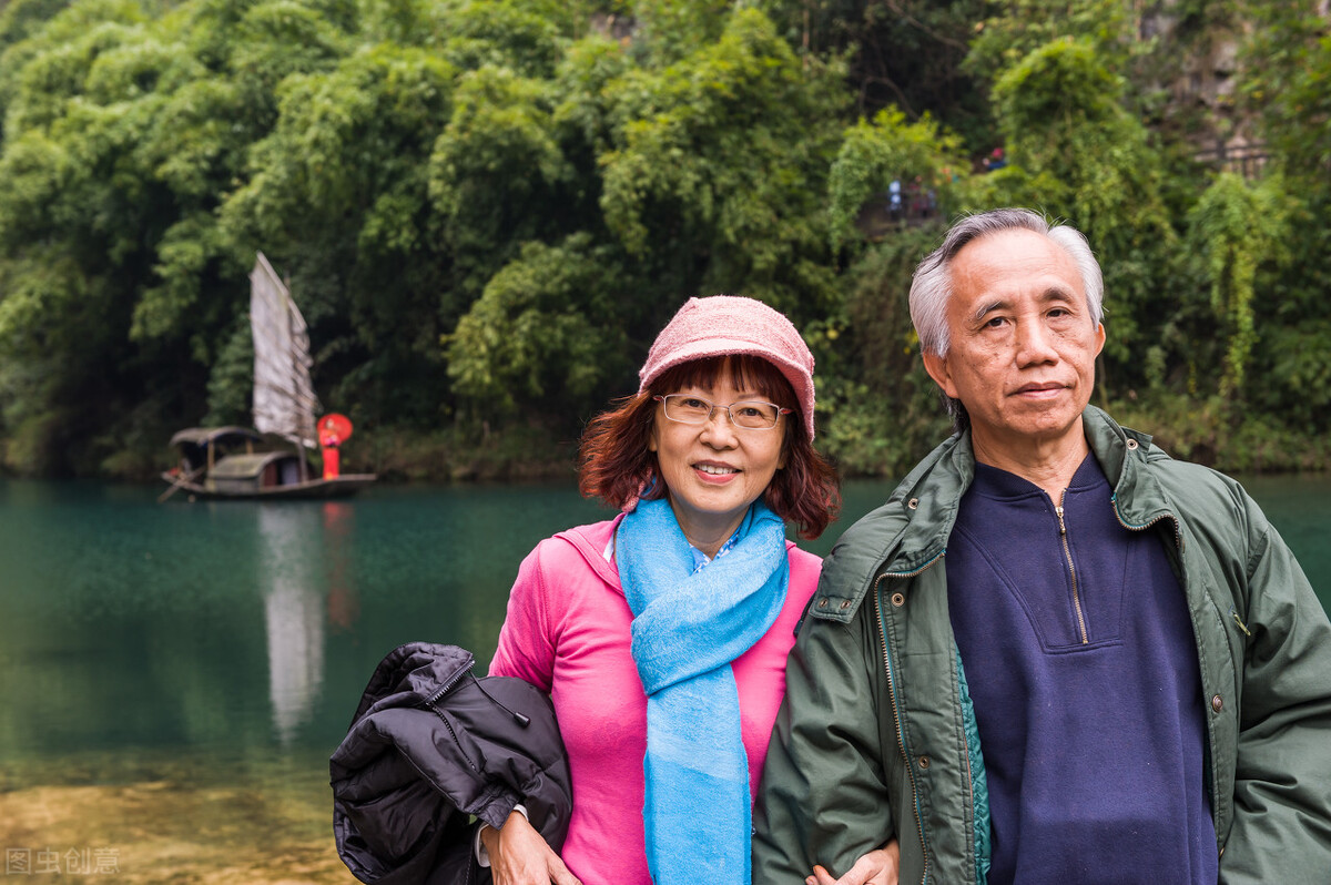 上官天竹|发现父亲患老年痴呆症，她做出大胆的决定，孝顺老人要趁早