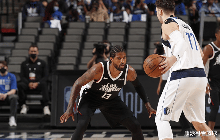 快船队|42+12+6！快船3叉戟齐发力，伦纳德狂追12分逆转反超，东契奇15+4