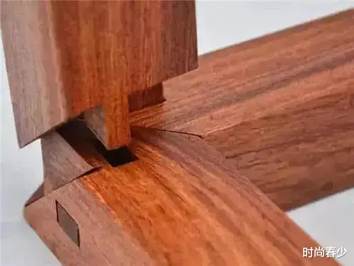 房间收口不容小觑，踢脚线这样做美翻了