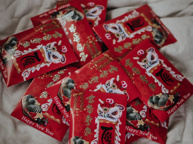 讀特 壓歲錢該歸誰？ 律師：壓歲錢歸孩子所有，8周歲是“支配權”分界線