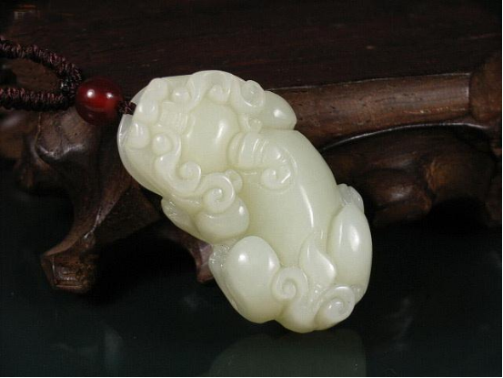 玉雕|玉文化的起源：为什么“和田玉”是中国四大名玉之首？